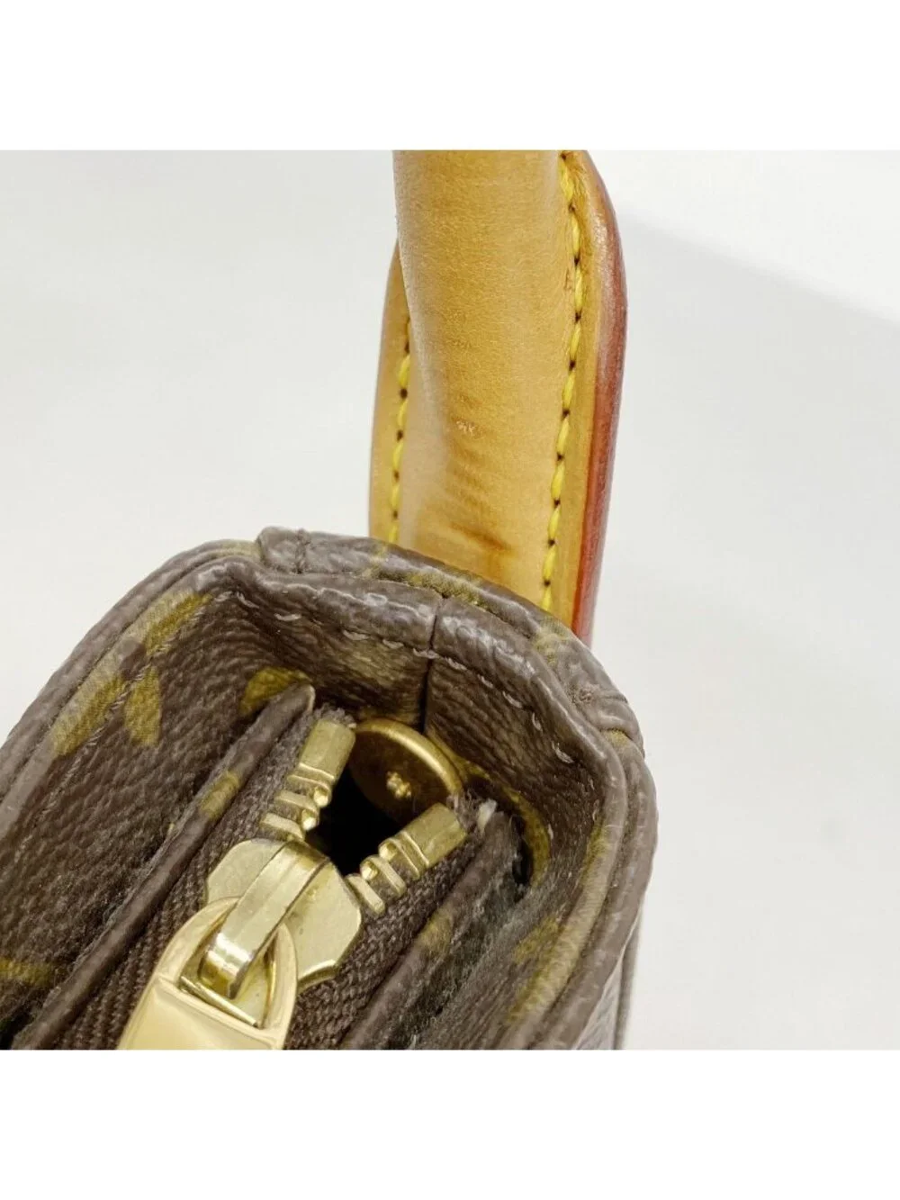 Louis Vuitton Shoulder Bag Monogram Looping MM Brown